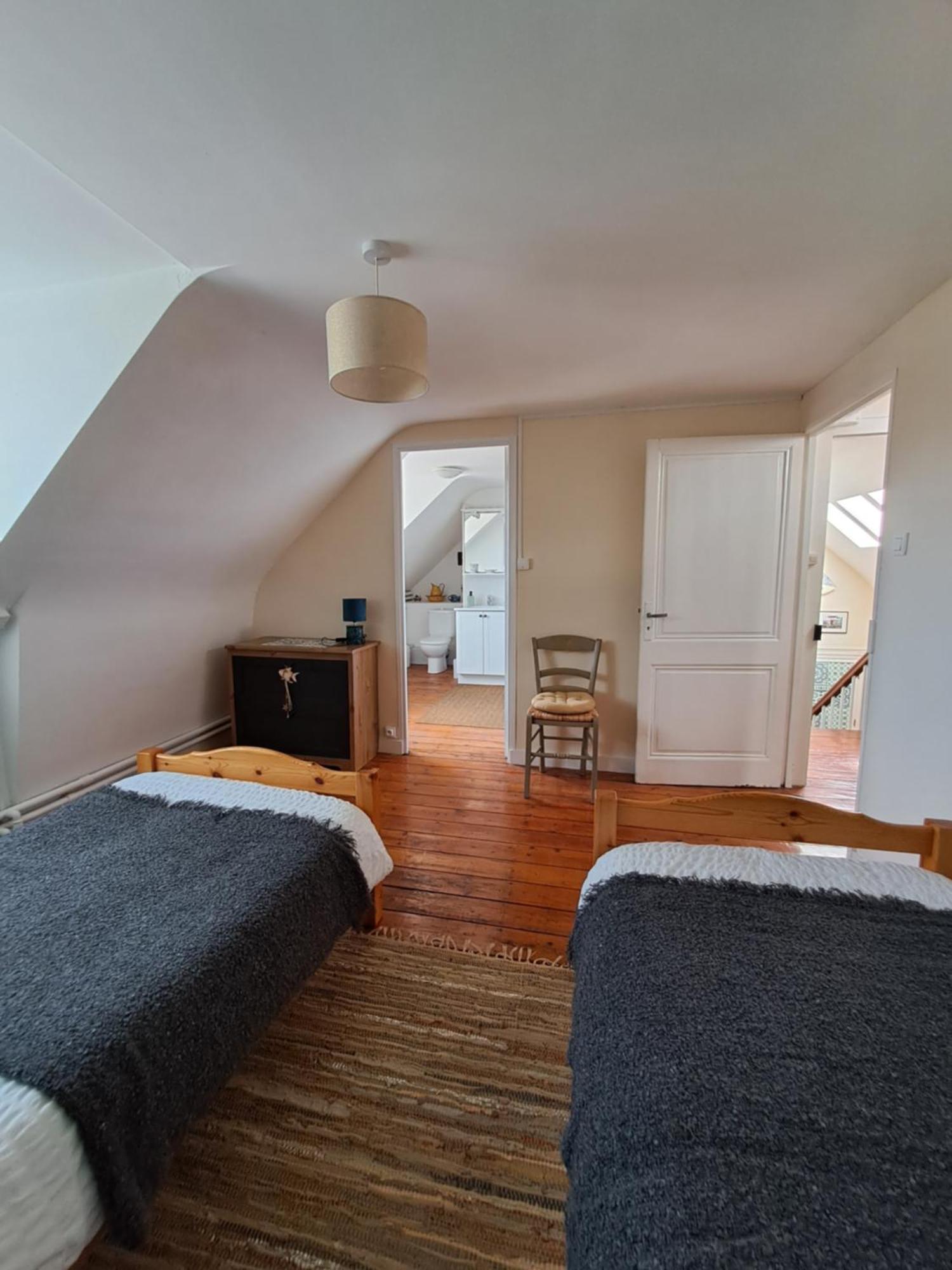 Chambres Dhotes Numero 1 Chateaulin Room photo